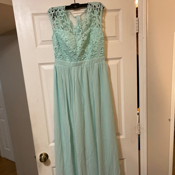 Gorgeous long maxi mint formal dress - Picture 6 of 7